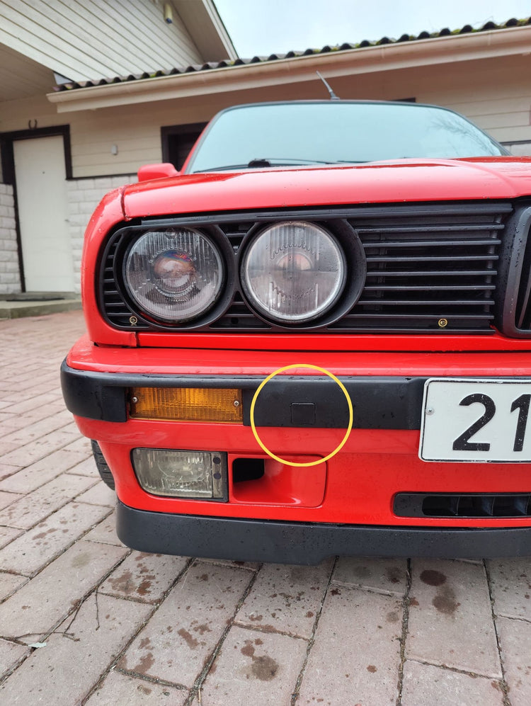 BMW E30 Facelift Abschlepphakenabdeckung 1988-1994 (51111953644)